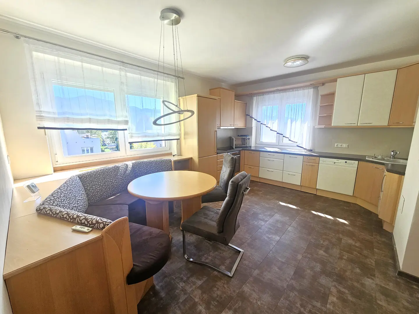 Family apartment with loggia and underground parking
