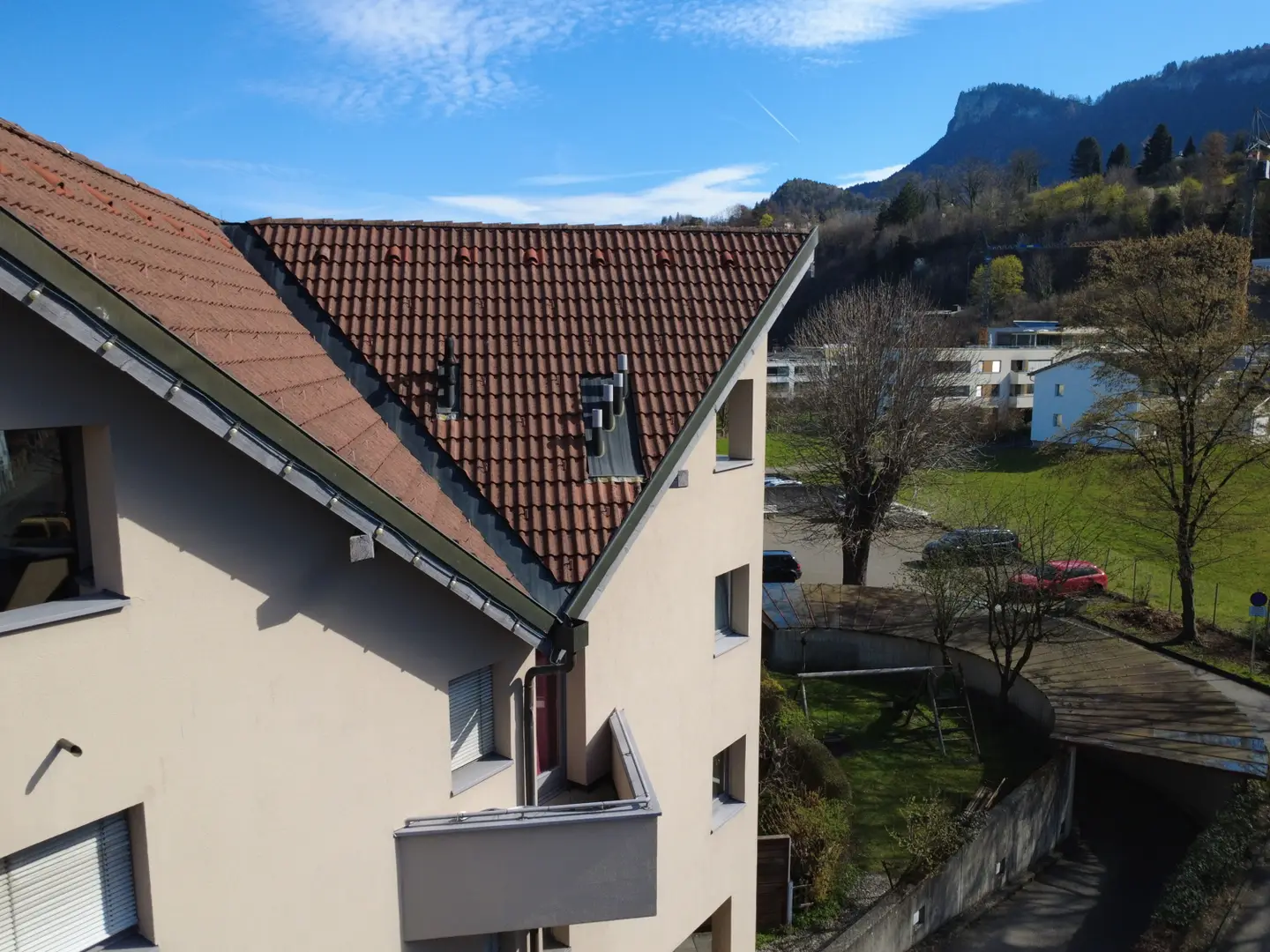 Kompakte Wohnung mit Balkon und Tiefgarage