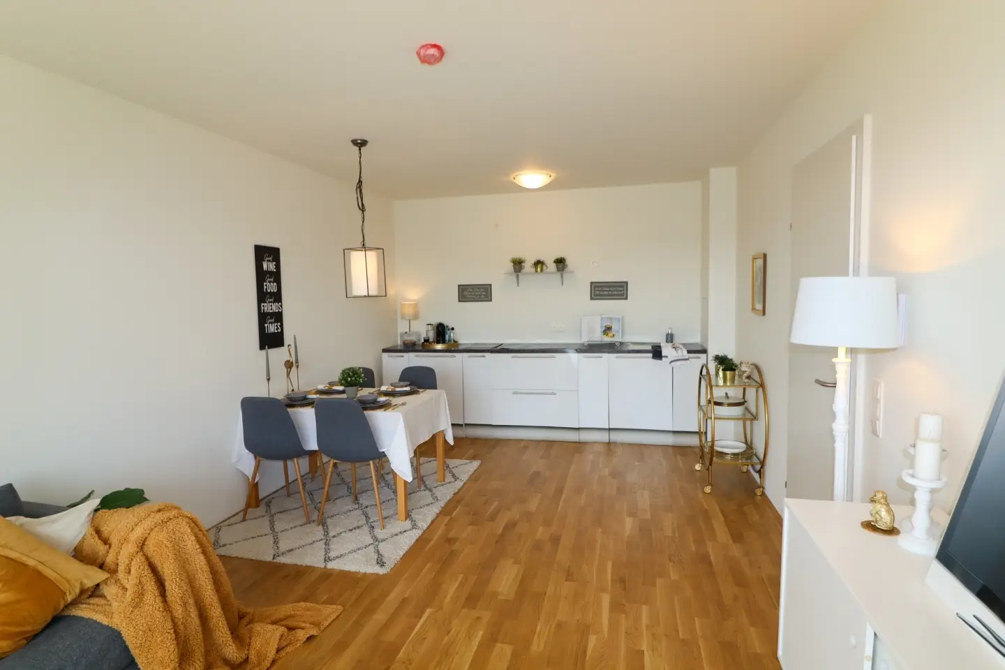 Bright new build apartment on the Traisen