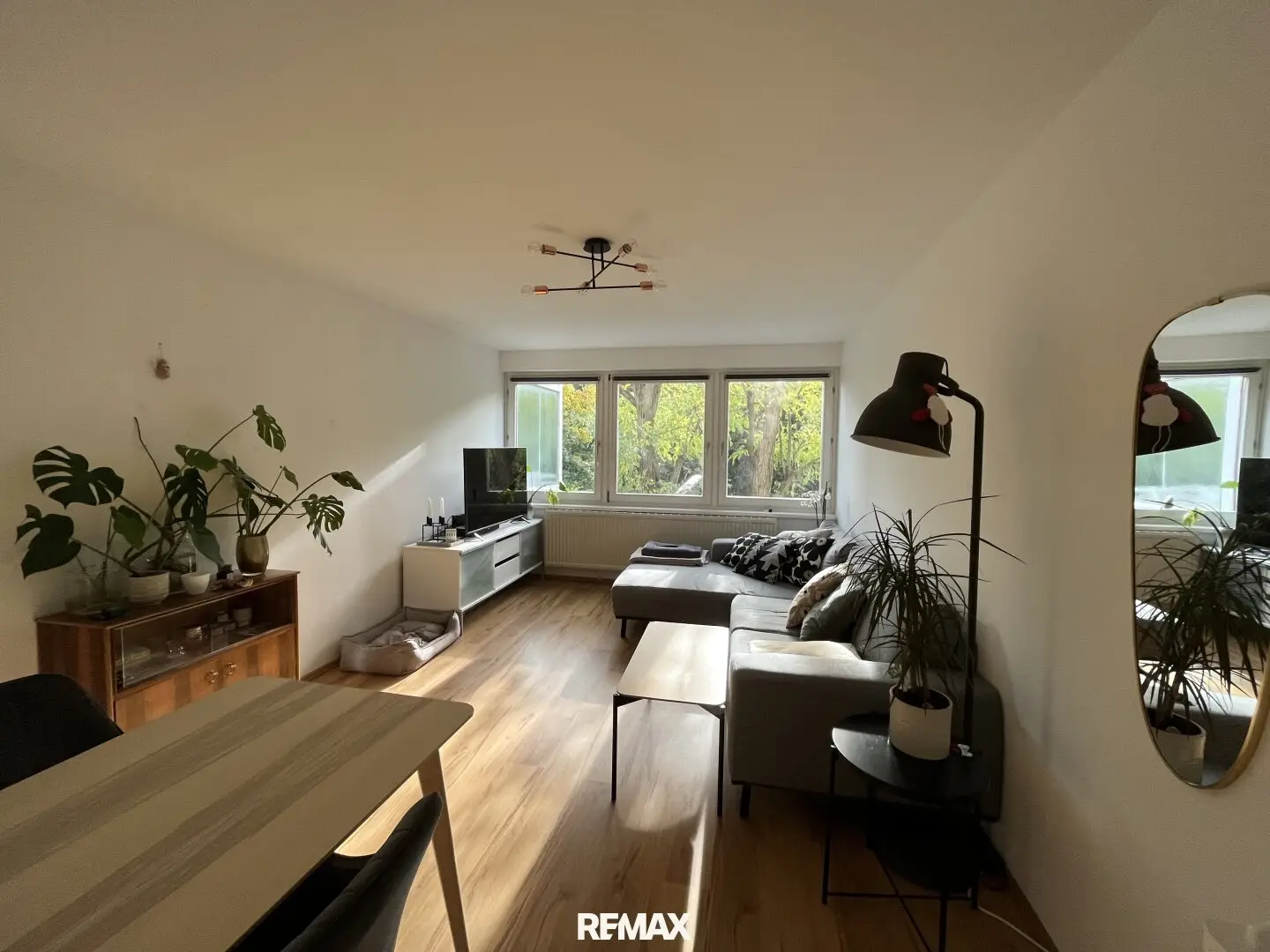 2 Zimmer Wohnung | 54m² | guter Grundriss | Grünblick | TOP Infrastruktur