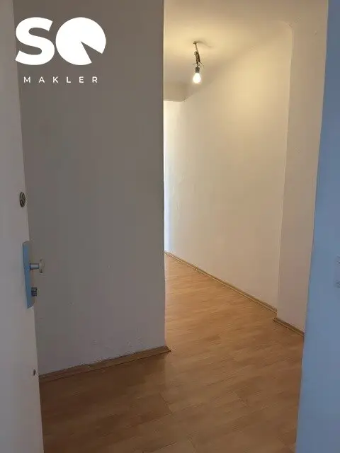 #SQ - Charming Potential: Apartment in Need of Renovation in Desirable Location near Brunnenmarkt