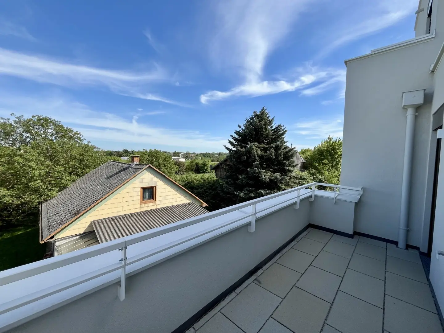 Wohnung in naturnaher Lage mit Photovoltaik und Balkon