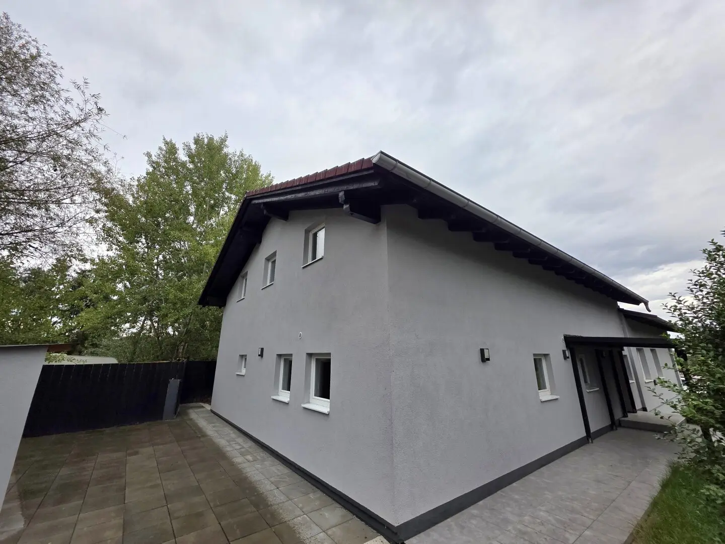 Saniertes Zinshaus mit 5 Wohneinheiten!