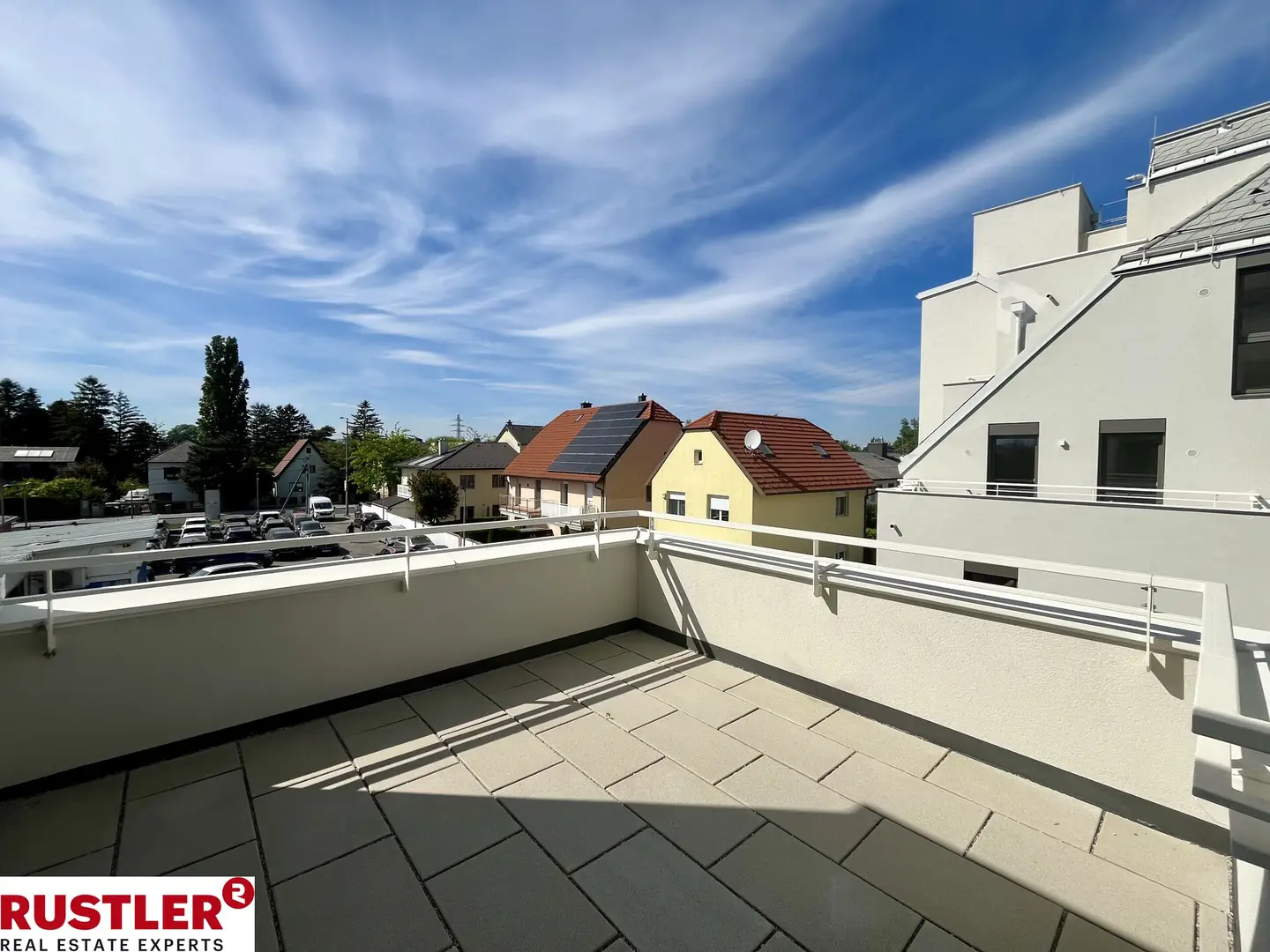 Apartment near the Danube island with balcony and photovoltaic system