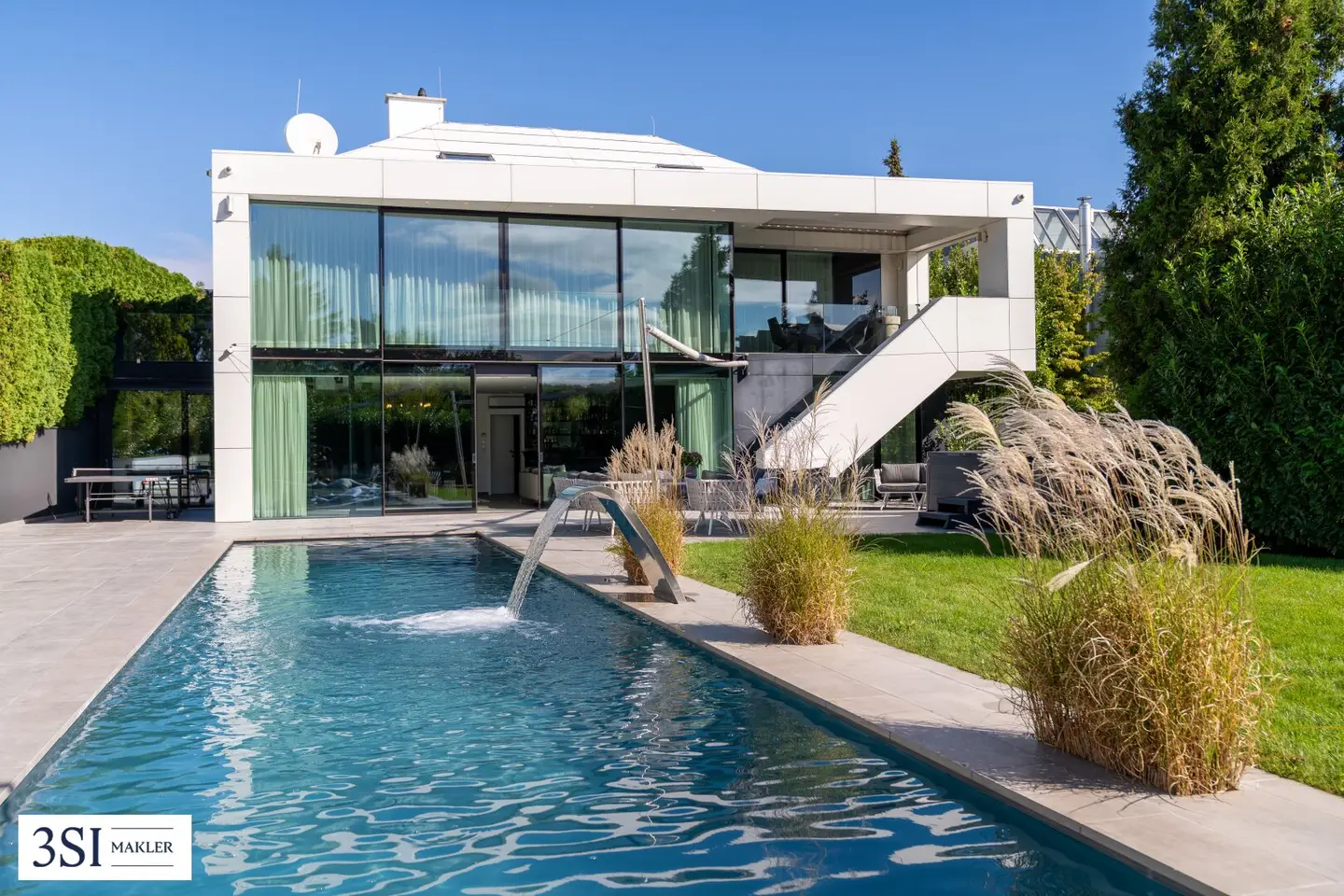 The Art of Luxury Living – Außergewöhnliche Designer-Villa mit Pool &amp; Wellnessoase