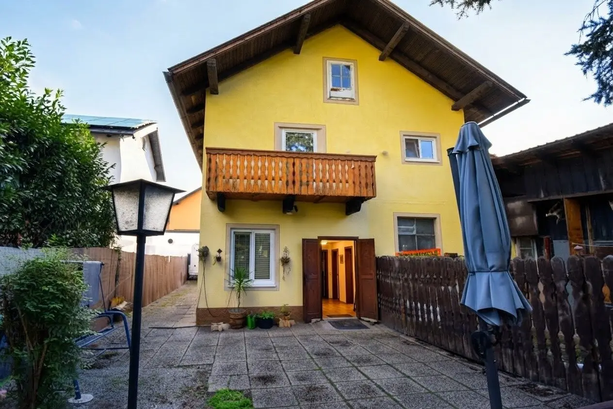 Für Selbermacher mit Vision: Einfamilienhaus auf großem Grundstück in Pernitz