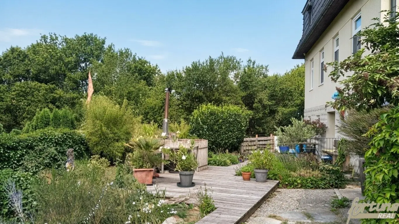 Renovierte 1900er-Jahre Villa in Alleinlage – Ruhe und Natur pur am Berg