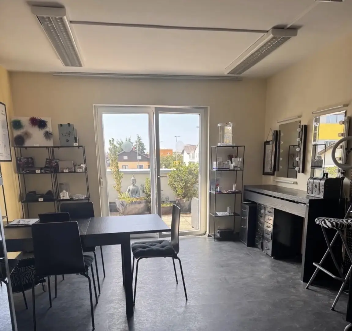 Moderne 3-Zimmer Wohnung in Graz, vollsaniert mit Terrasse und Stellplatz – Ihr neues Zuhause!