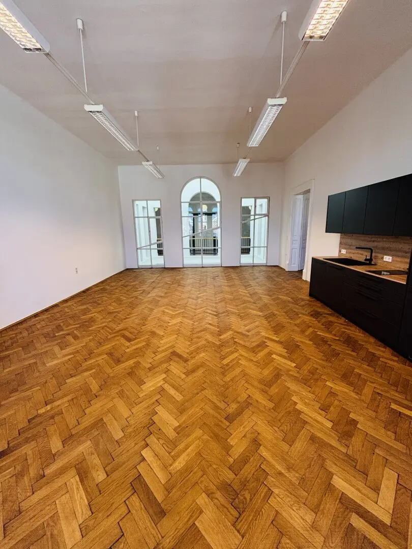 Arbeiten mit Stil: Einzigartige Büro- & Praxisräume im Herzen von Bad Radkersburg – 134,77 m² historische Eleganz trifft Moderne