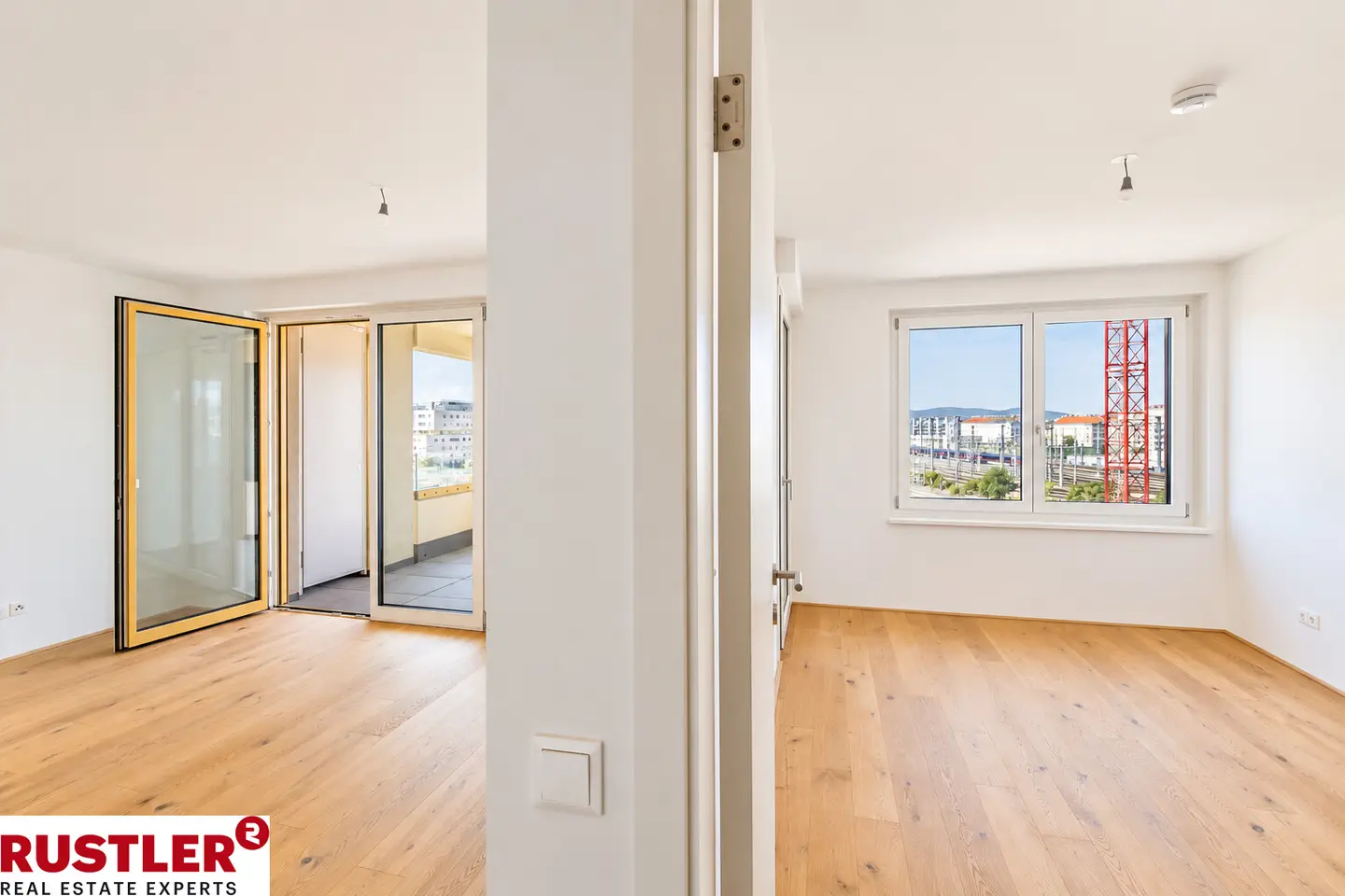 Dachgeschosswohnung with loggia close to main station