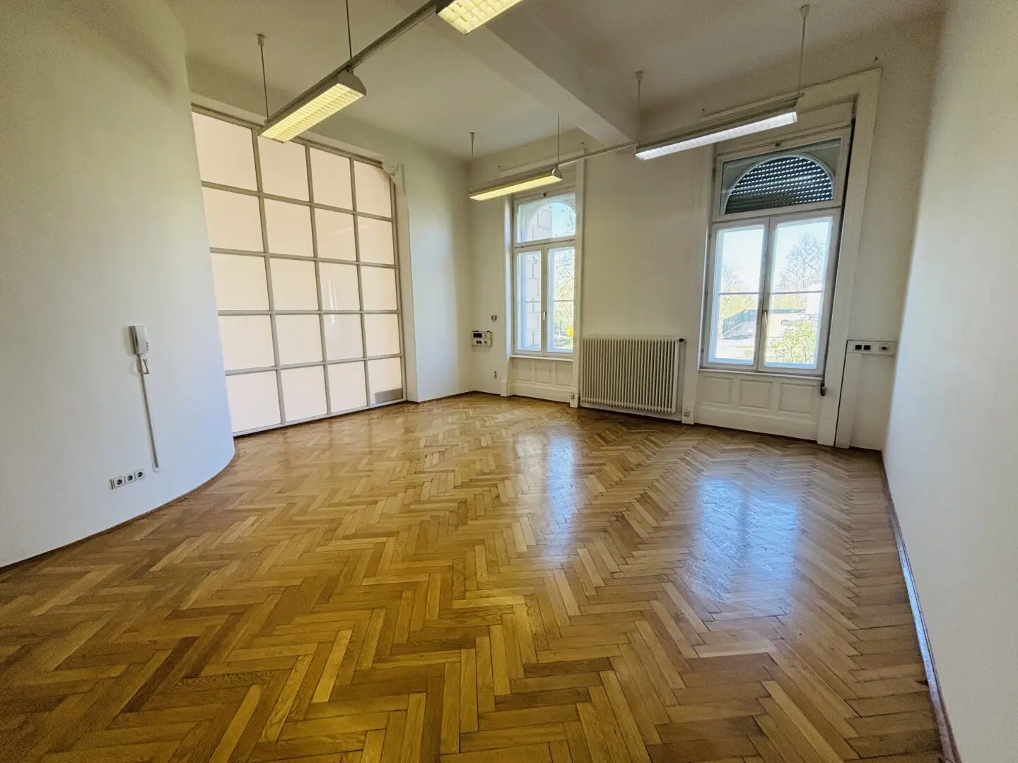 Einzigartige Gewerbefläche mit 71 m² Saal im Herzen von Bad Radkersburg – 145,23 m² für Büro, Praxis, Yoga, Tanz &amp; kreative Konzepte