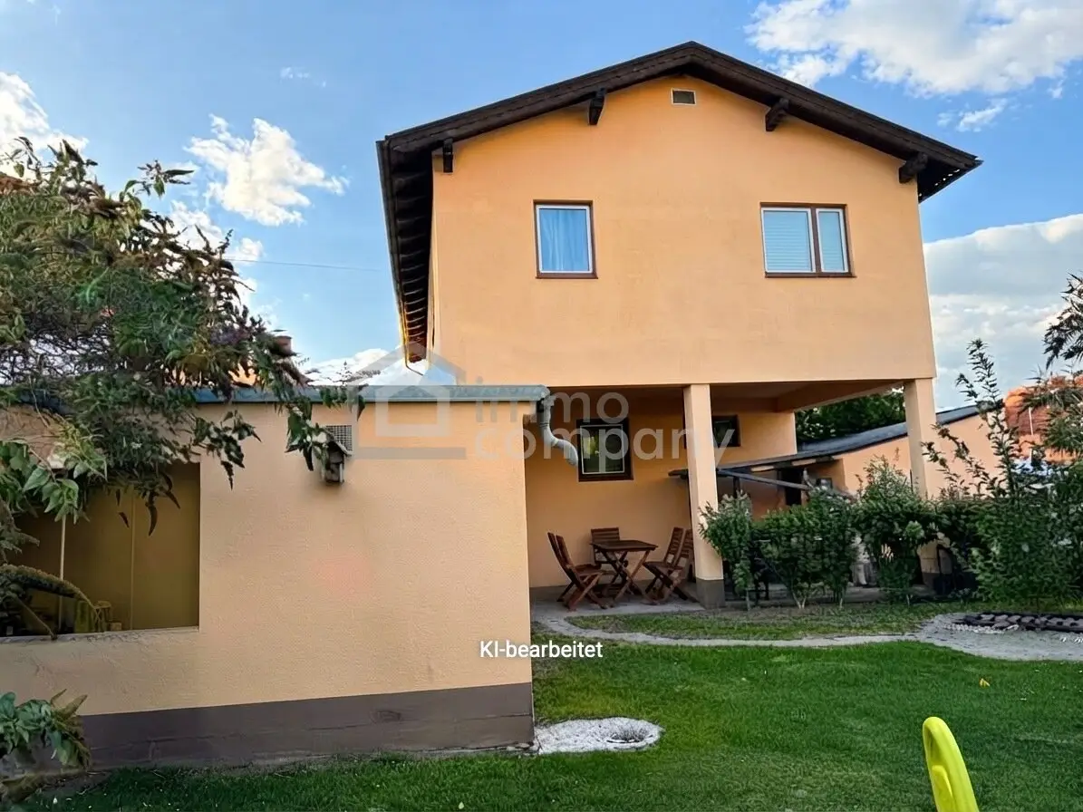 Plenty of space for big plans, residential house with garden and double garage in Ternitz for owner-occupiers and investors