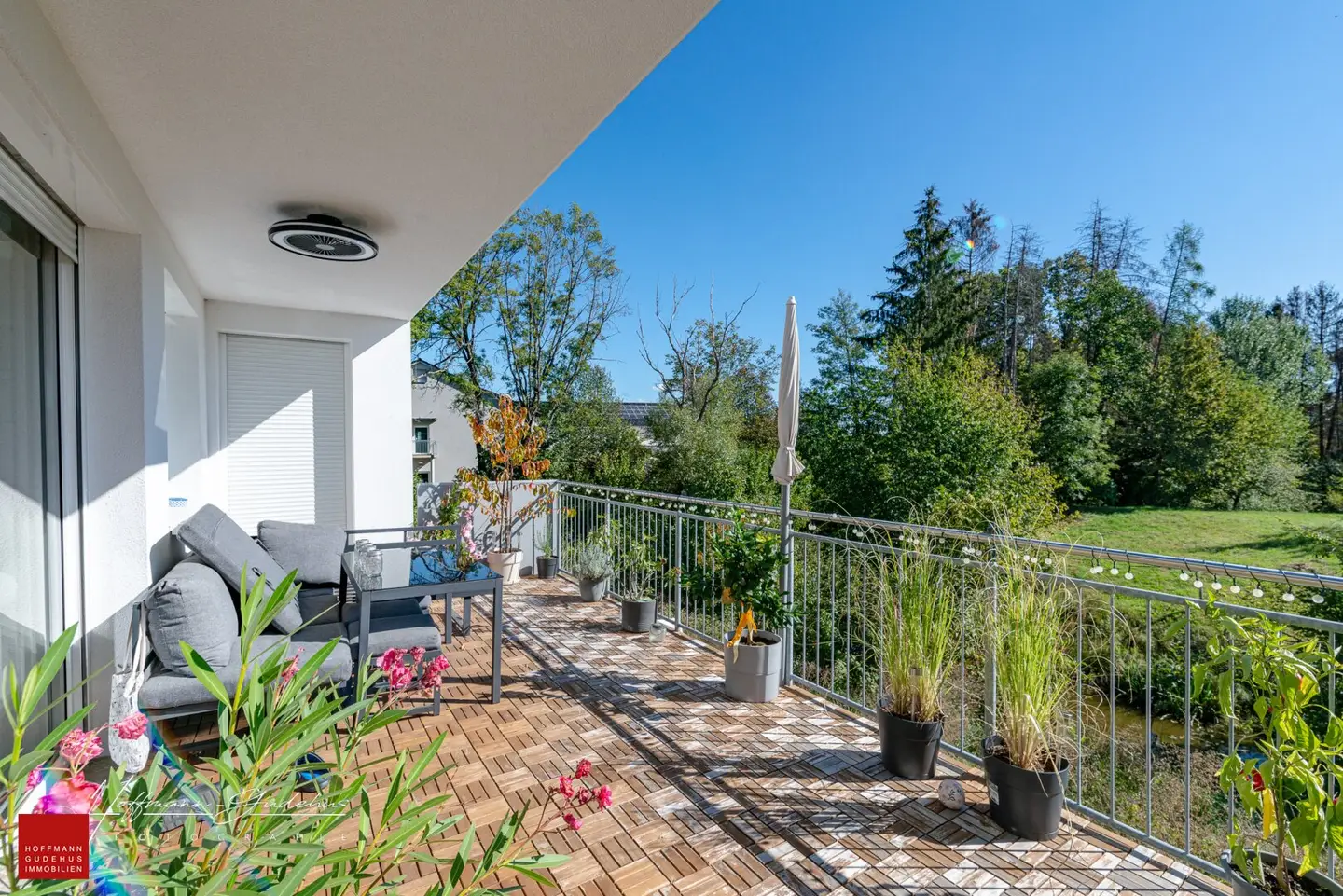 INVESTMENT APARTMENT | 3-ROOM APARTMENT WITH TERRACE | 4% YIELD