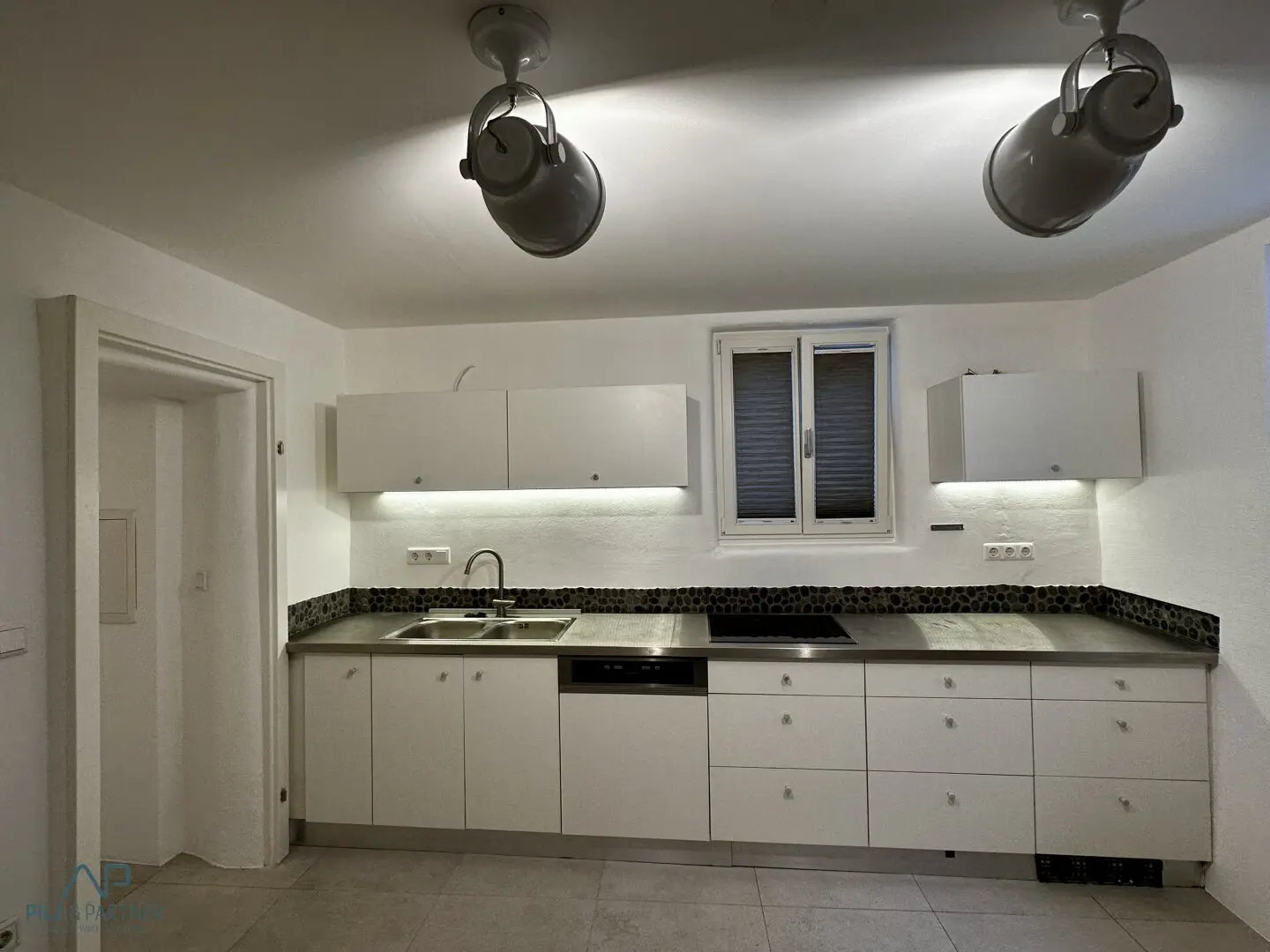Studio - Büro - Zimmer - zum Arbeiten und Übernachten!