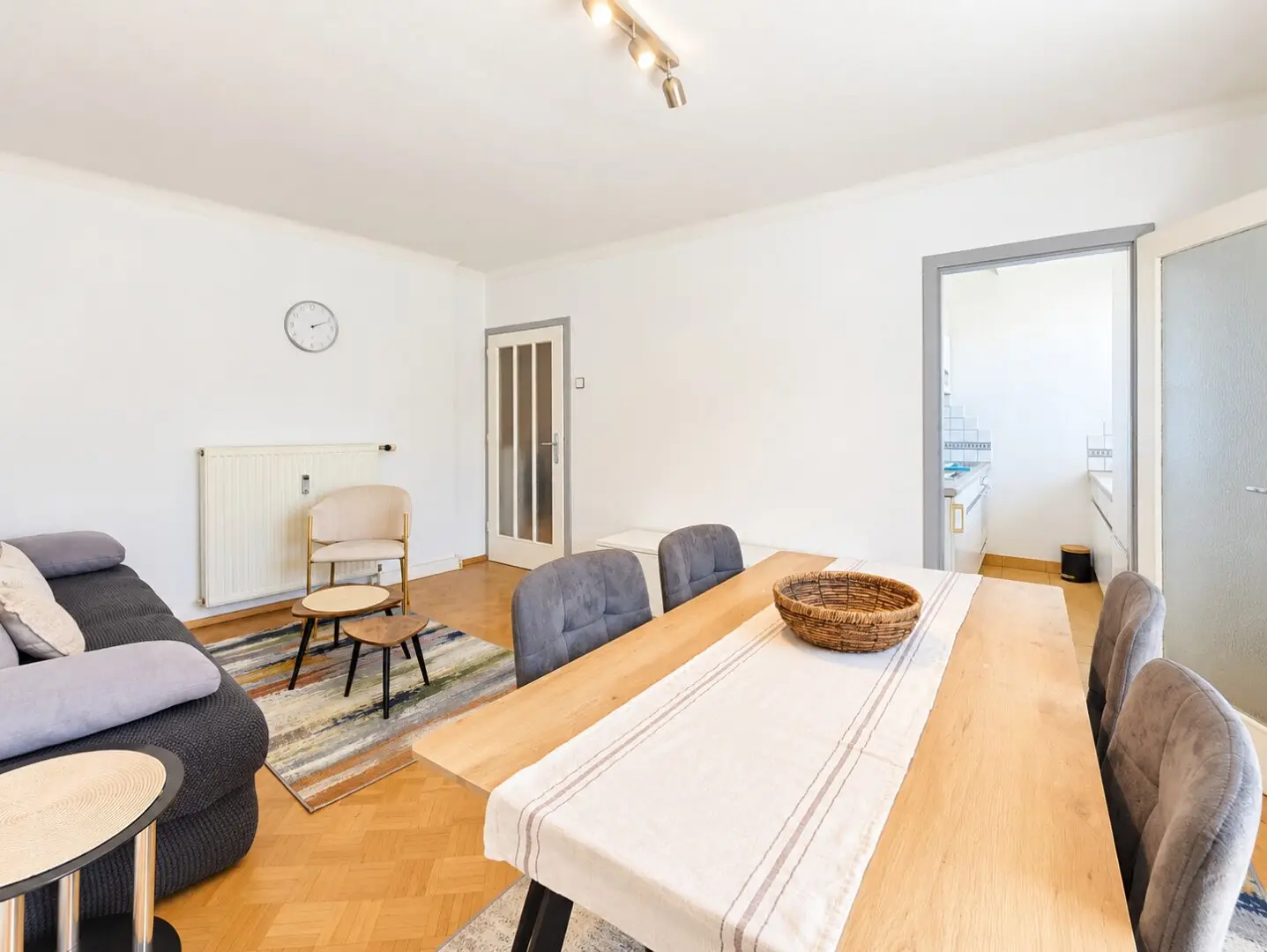Voll möblierte 3-Zimmer Wohnung in zentraler Lage