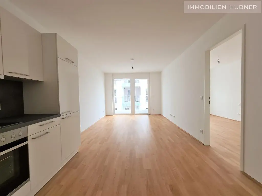 Neubauwohnung mit großem Balkon und Schrankraum