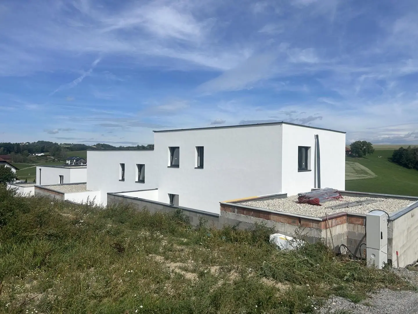 Sonnige Familienwohnung mit privatem Außenpool