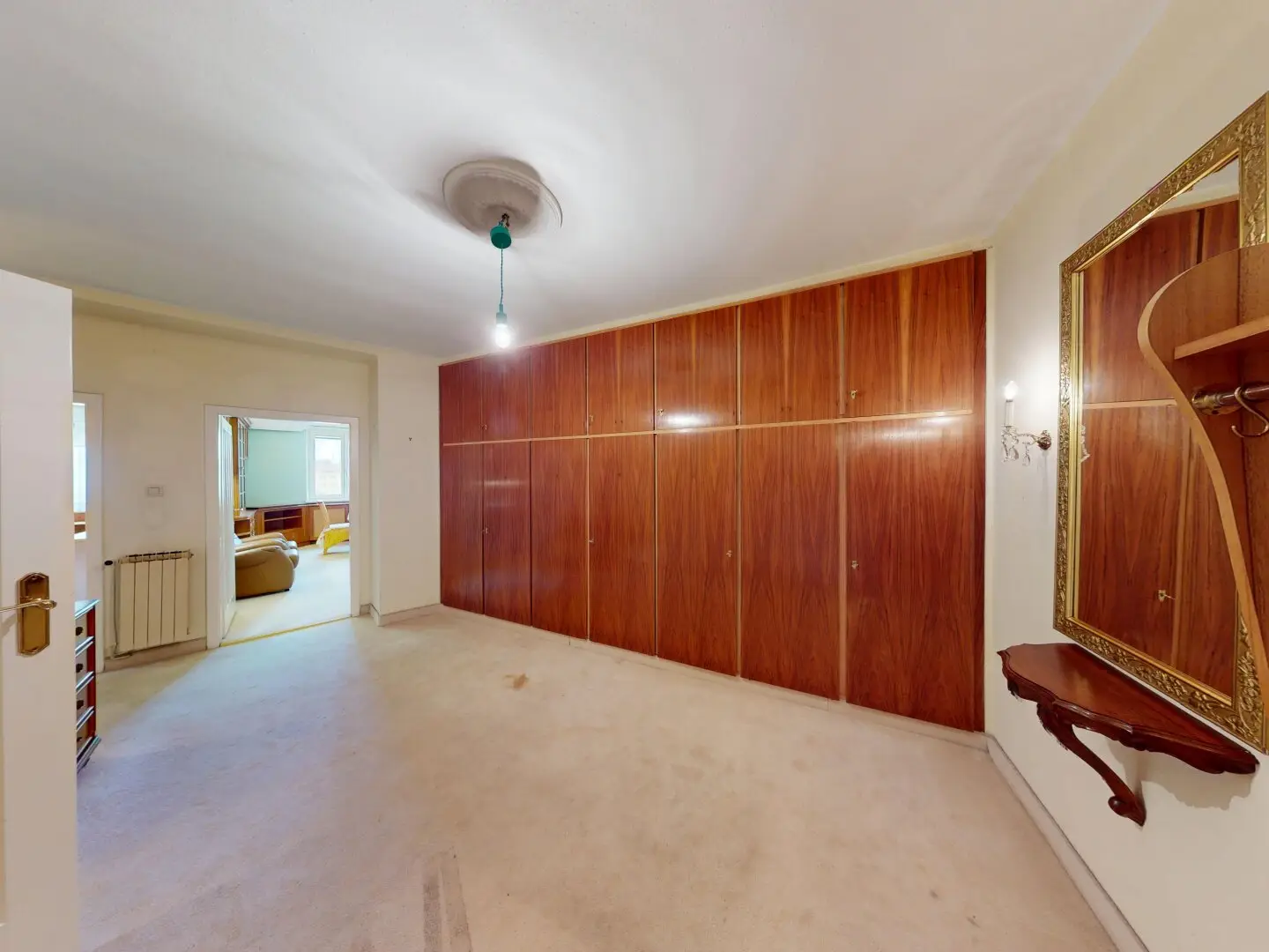 Living with distant view in the Stuwerviertel Attic apartment in best central location