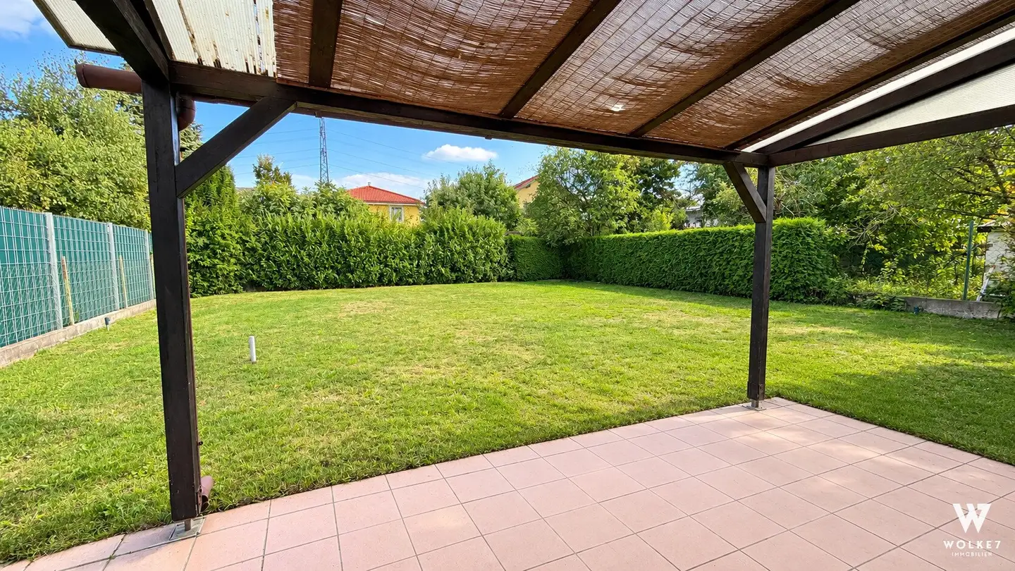 Great house with 5 rooms | Private garden, terrace &amp; 3 parking spaces | Essling