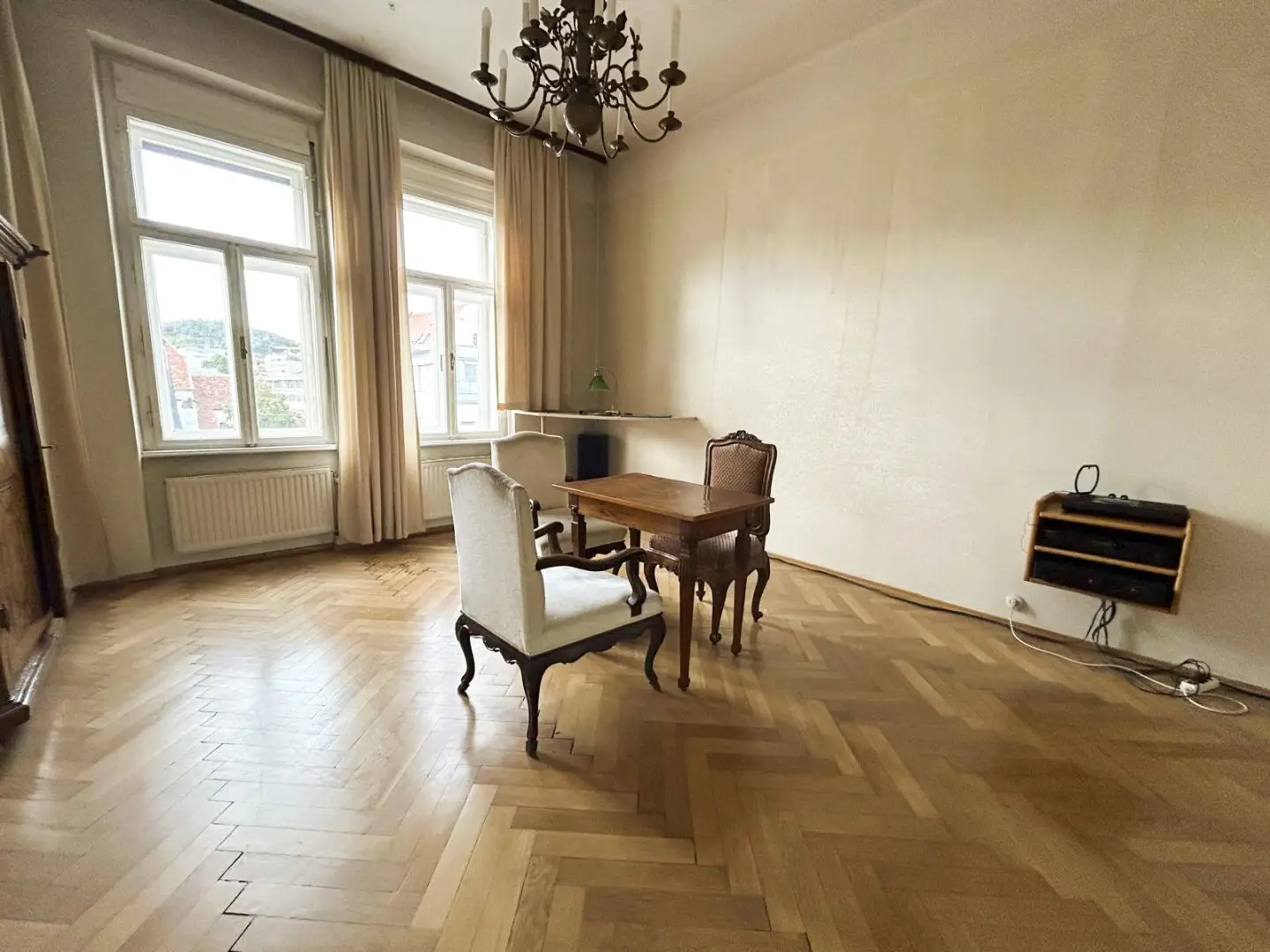 Wunderschöne 3-Zimmer Altbauwohnung in Geidorf!