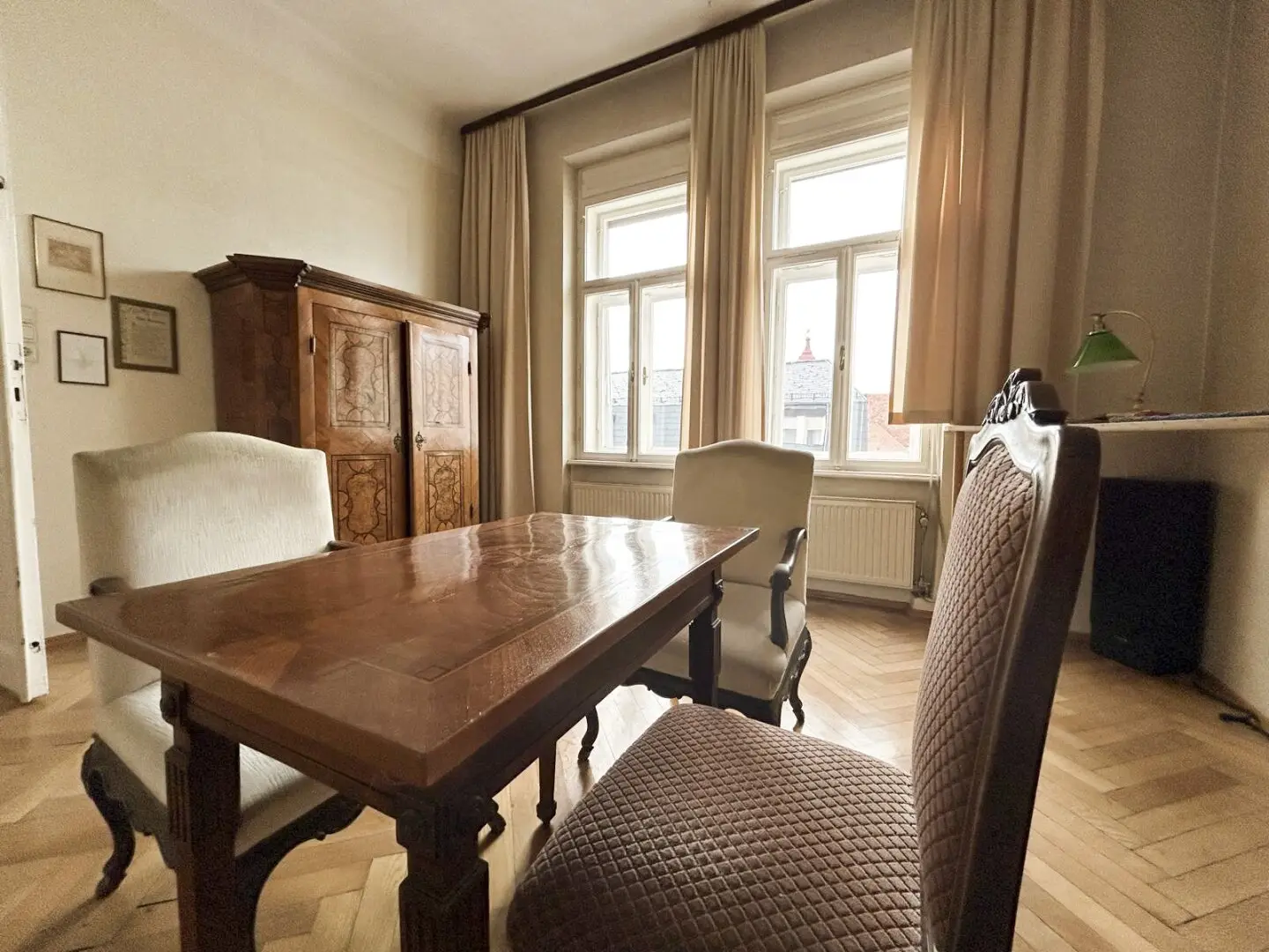 Wunderschöne 3-Zimmer Altbauwohnung in Geidorf!
