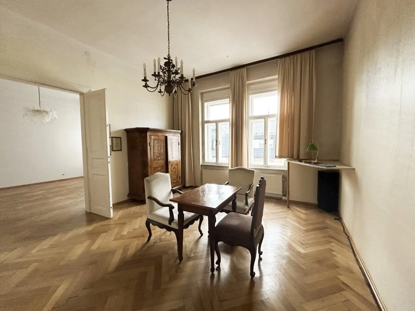 Wunderschöne 3-Zimmer Altbauwohnung in Geidorf!