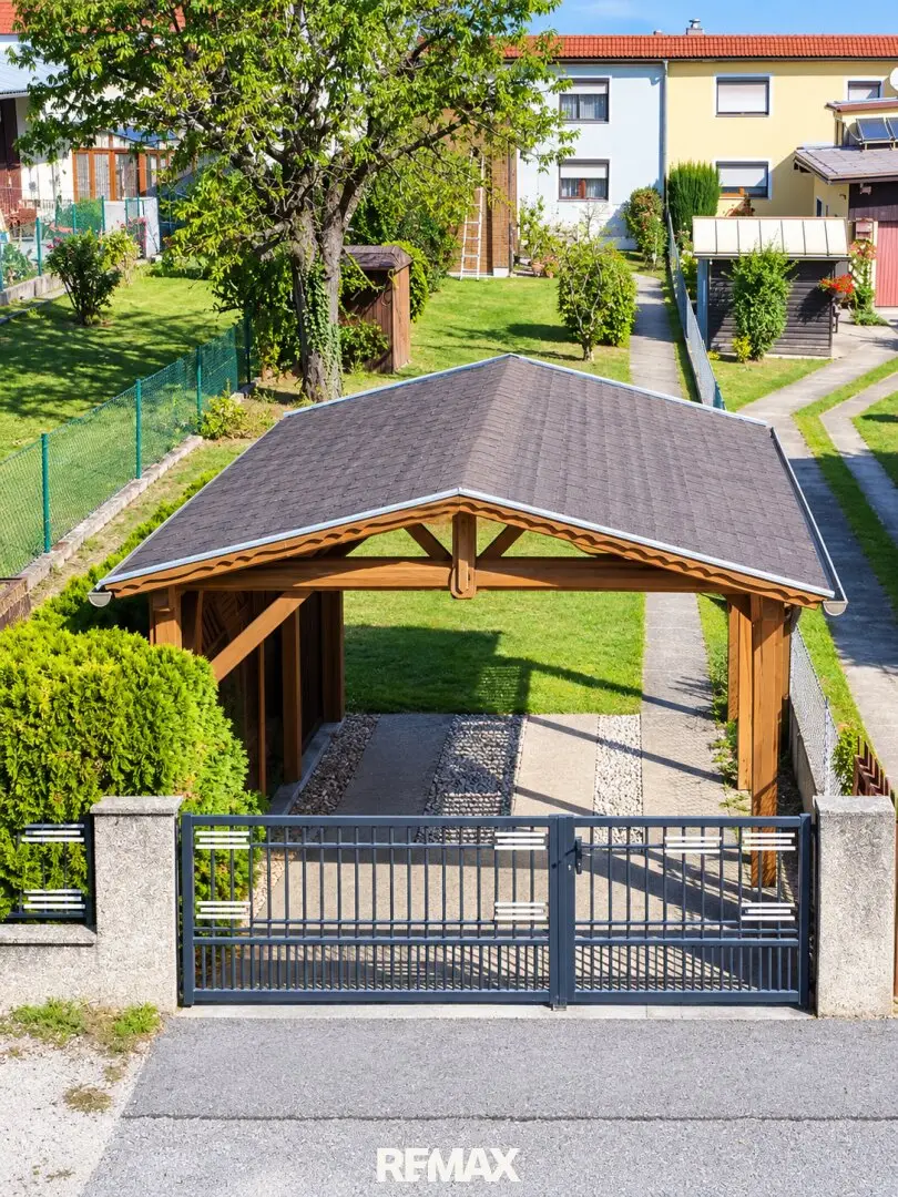 Single-family house with design potential