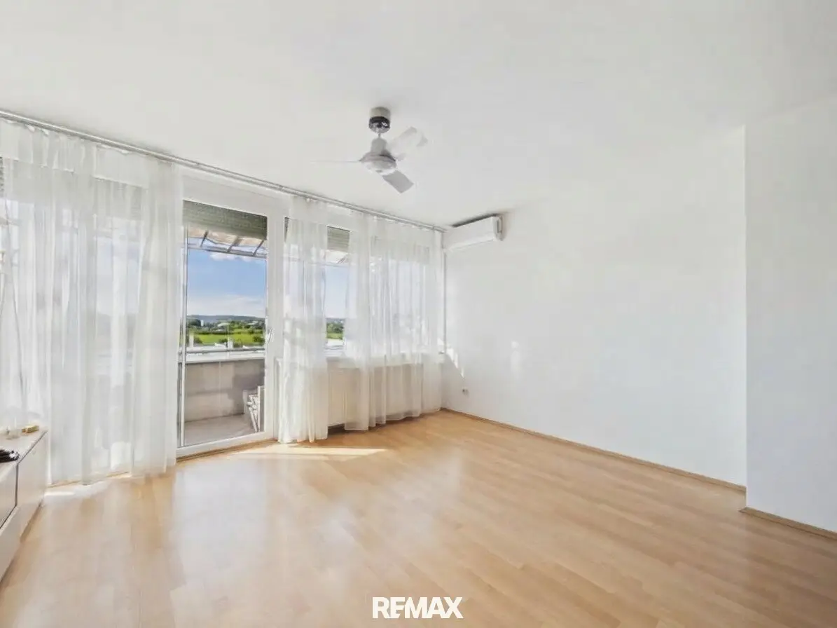 4-Zimmer-Wohnung mit Terrasse &amp; 2 Stellplätzen