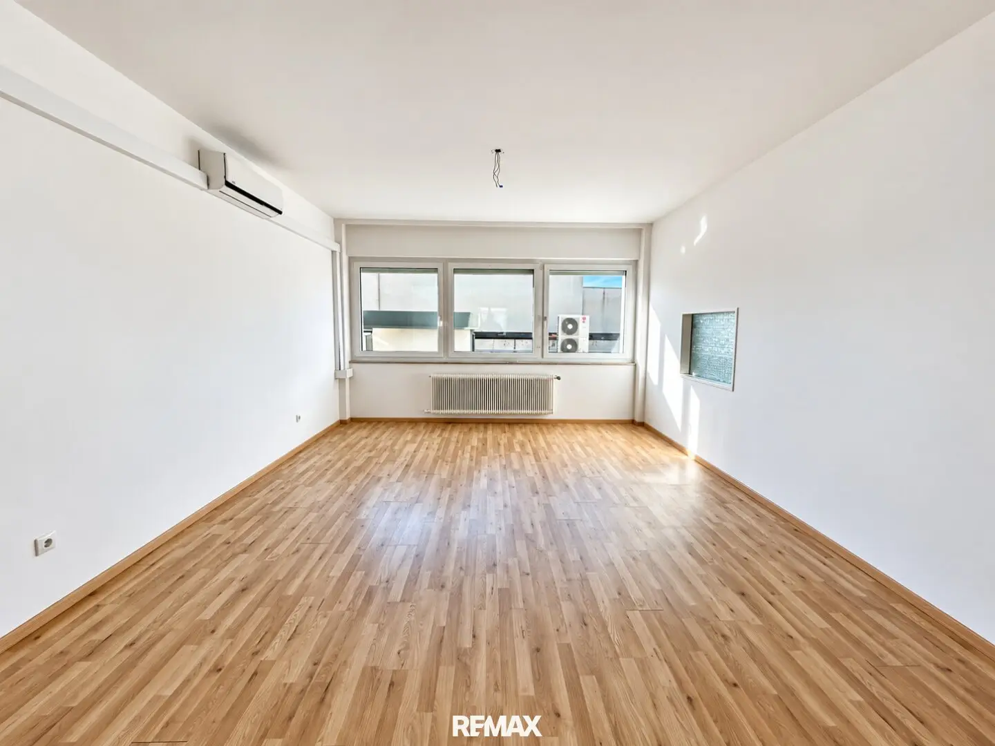 "4-Zimmer-Wohnung | 125m² Wohnfläche in zentraler Mödlinge Lage"
