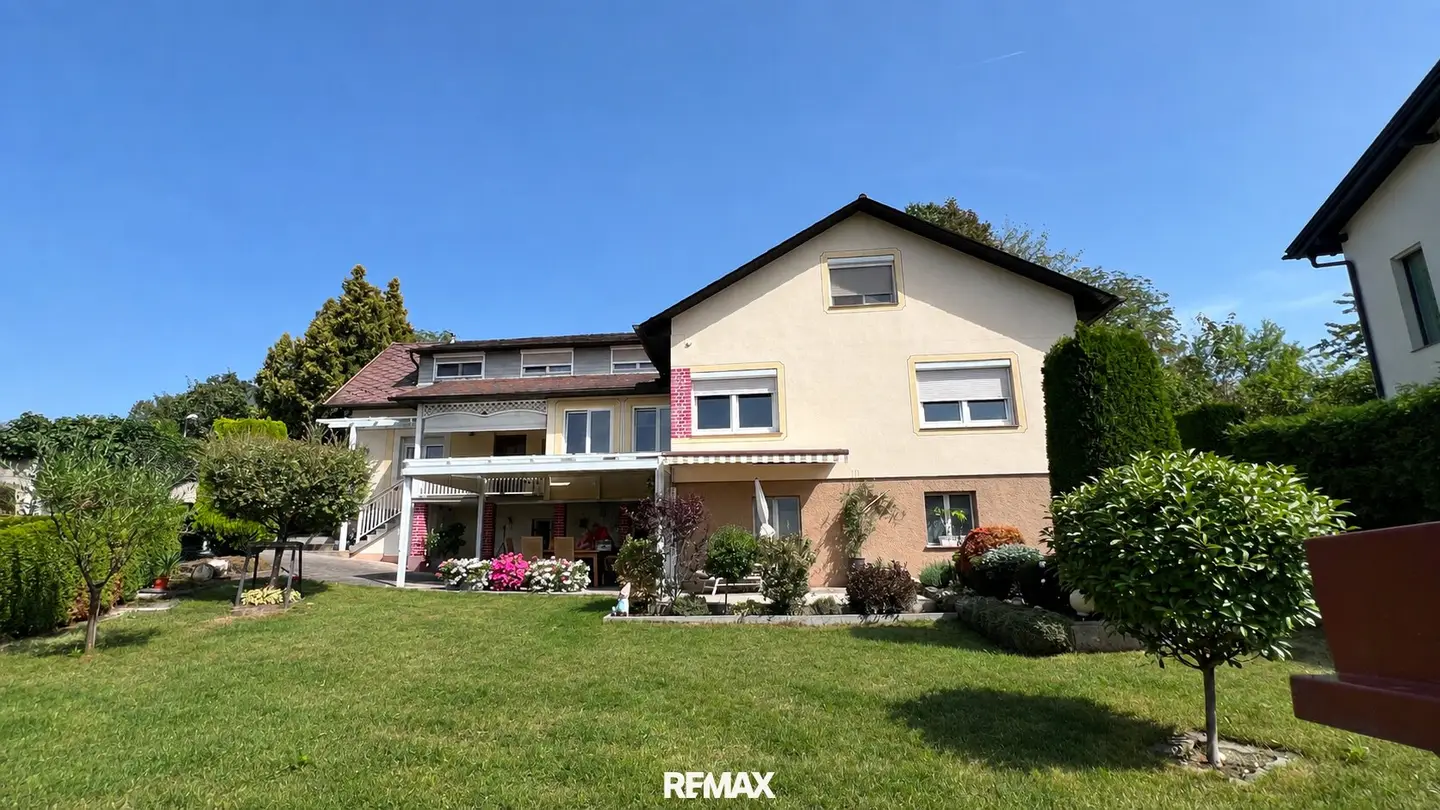 *Viel Platz für die ganze Familie* - Großzügiges Wohnhaus mit 2 getrennt voneinander nutzbaren Einheiten!