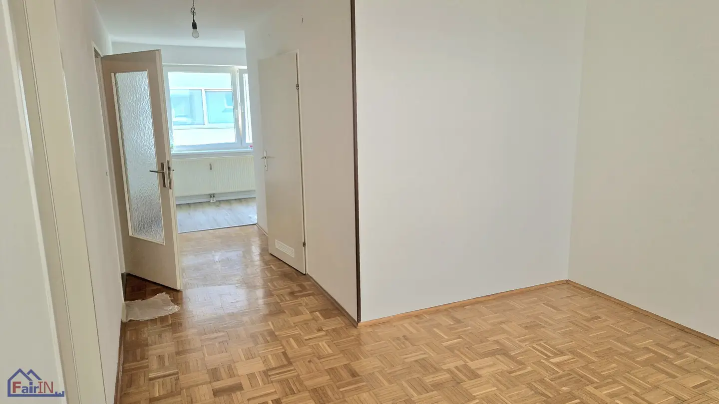 Sanierte 2-Zimmer-Wohnung 59 m² in 1230 Wien, U-Bahn-Nähe, Lift, nur 274.000€!