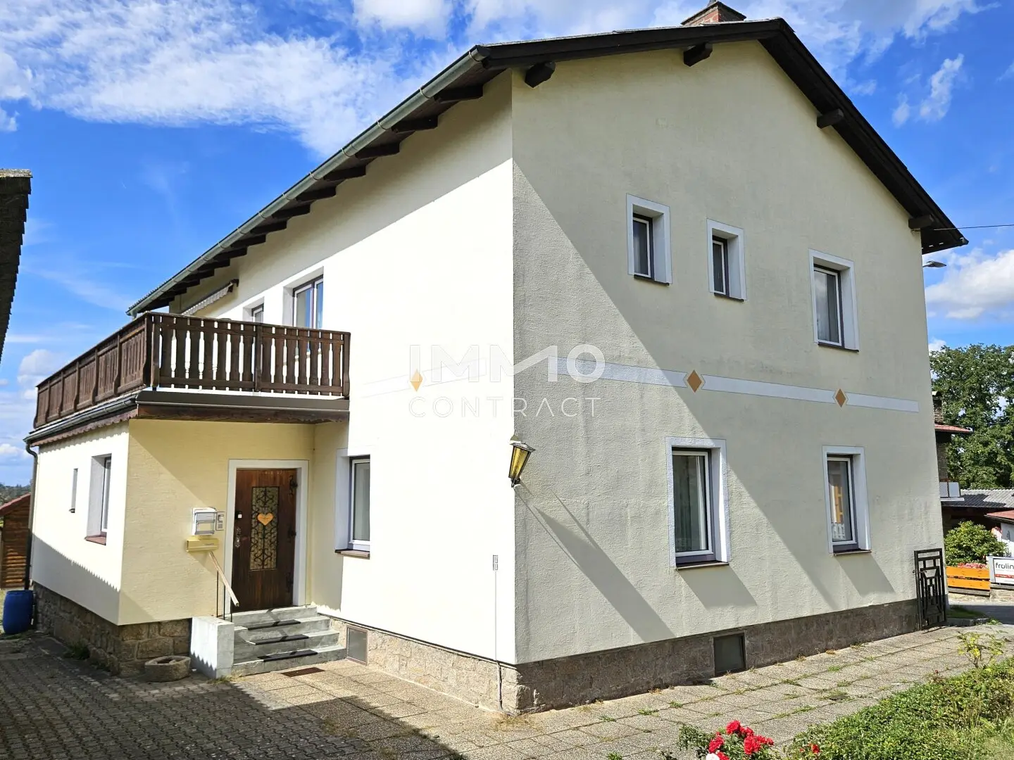 Zweifamilien- bzw. Mehrgenerationenhaus mit vielseitigen Nutzungsmöglichkeiten in Heidenreichstein!