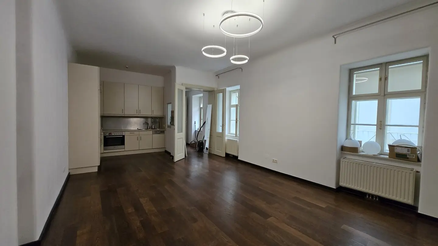 Traumhafte 2-Zimmer-Altbauwohnung in Bestlage - Absolte Ruhelage (Innenhof)