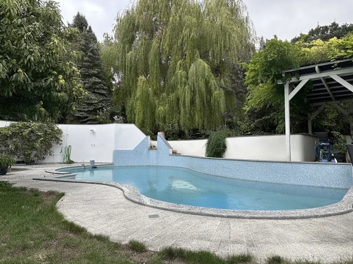 Exclusive villa with private pool, wellness and home cinema