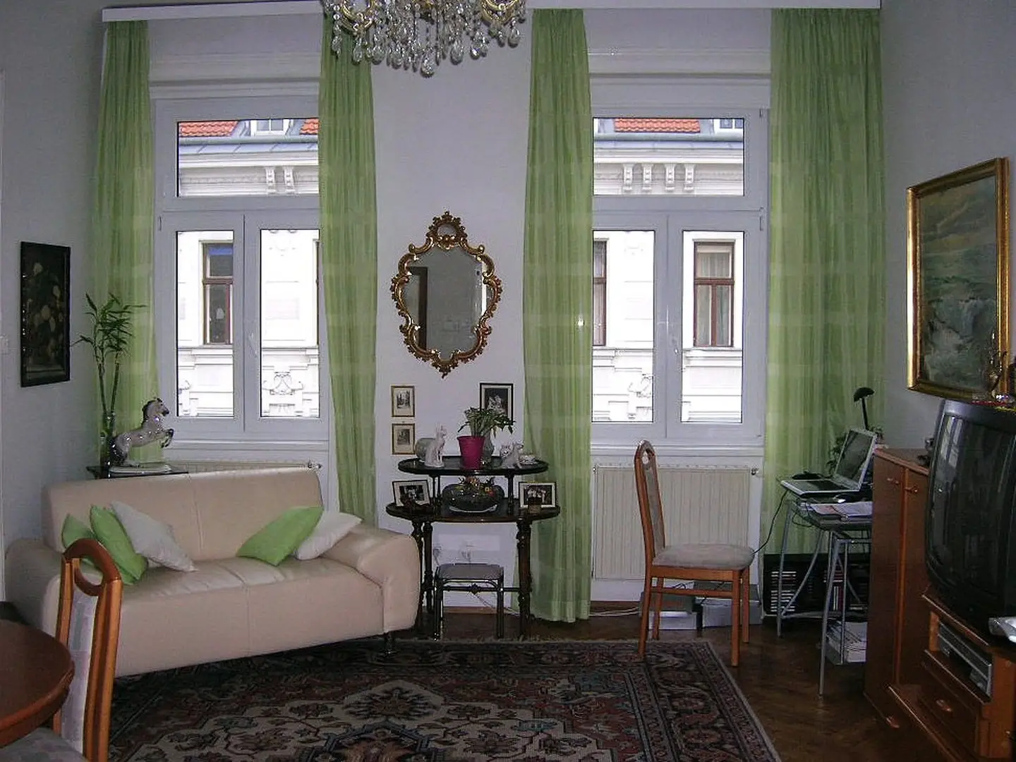 Sonnige Erdgeschosswohnung im Altbau mit stabilem Mietertrag