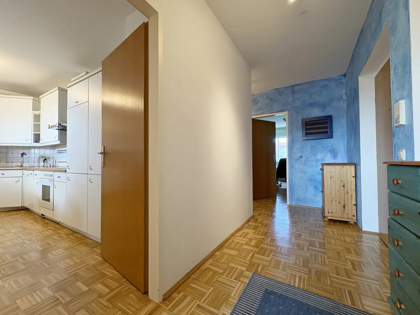 Helle Wohnung mit Loggia und Tiefgaragenstellplatz in Vogelweide