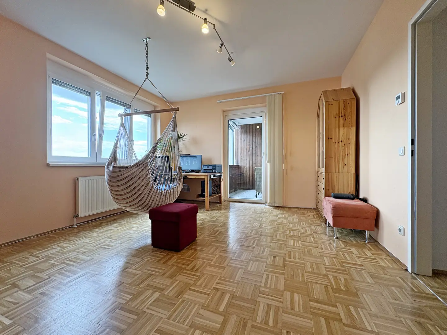 Helle Wohnung mit Loggia und Tiefgaragenstellplatz in Vogelweide