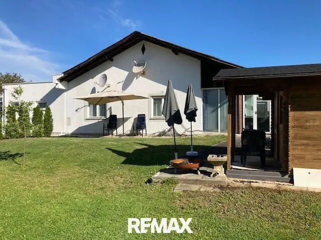 Großzügiges saniertes Ferienhaus- z.b. Airbnb mit 8 Zimmern und Garage in Ottendorf im Vulkanland, Steiermark! Top Einnahmequelle!