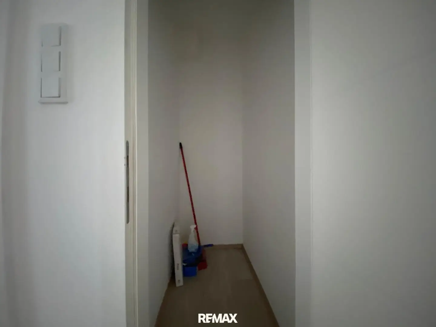 Schöne 2 Zimmer Wohnung in urbaner Lage mit perfekter Infrastruktur