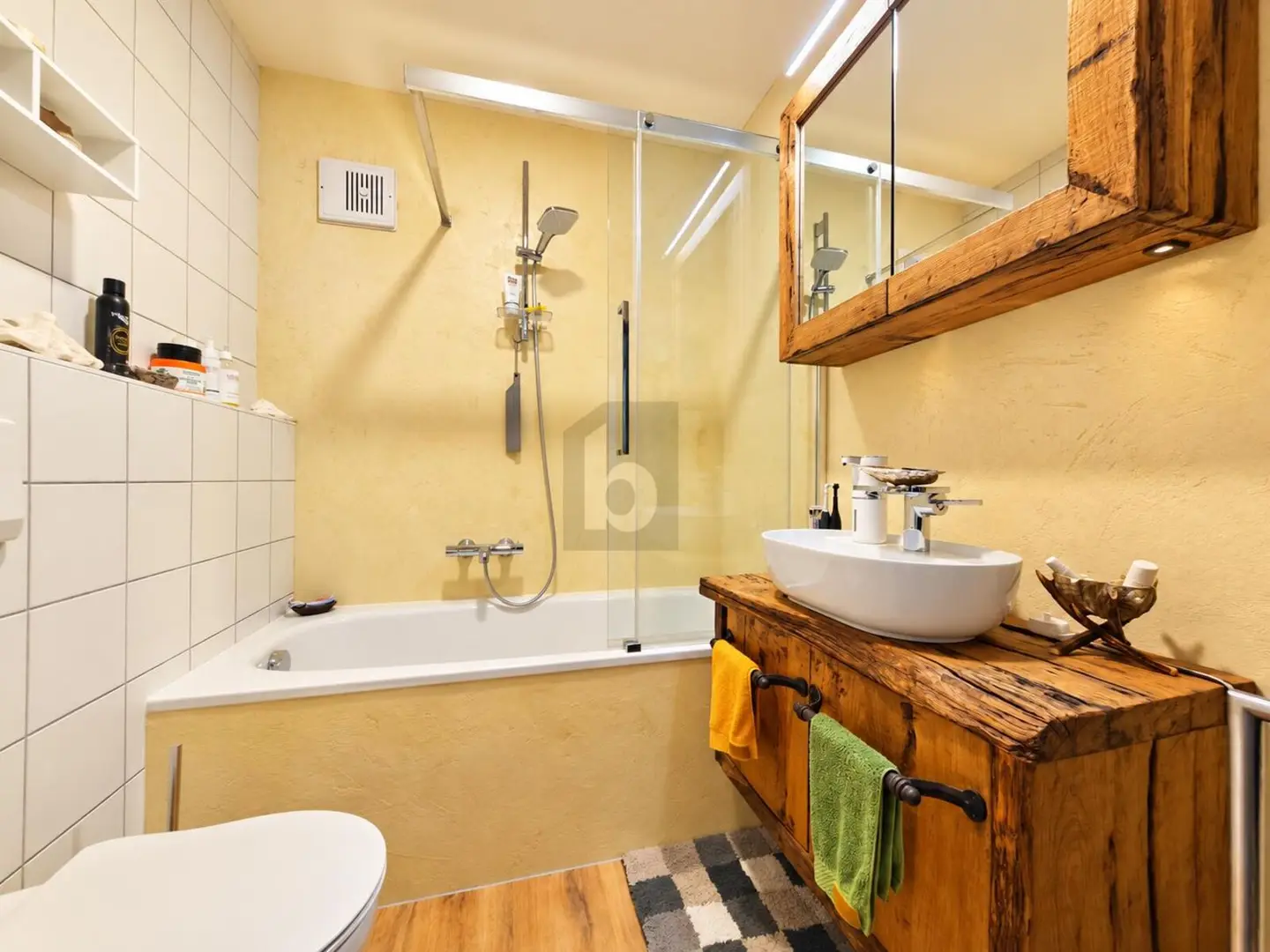 Bright Wohnung with large loggia and panoramic view