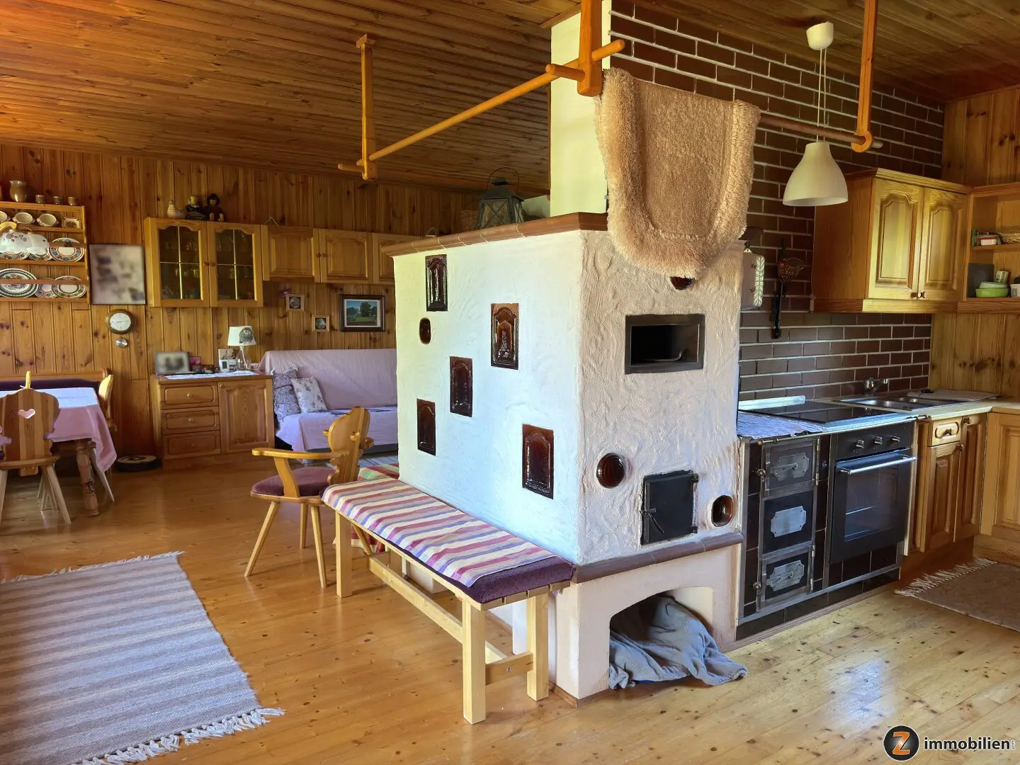 Secluded, idyllic house with large grounds and privacy