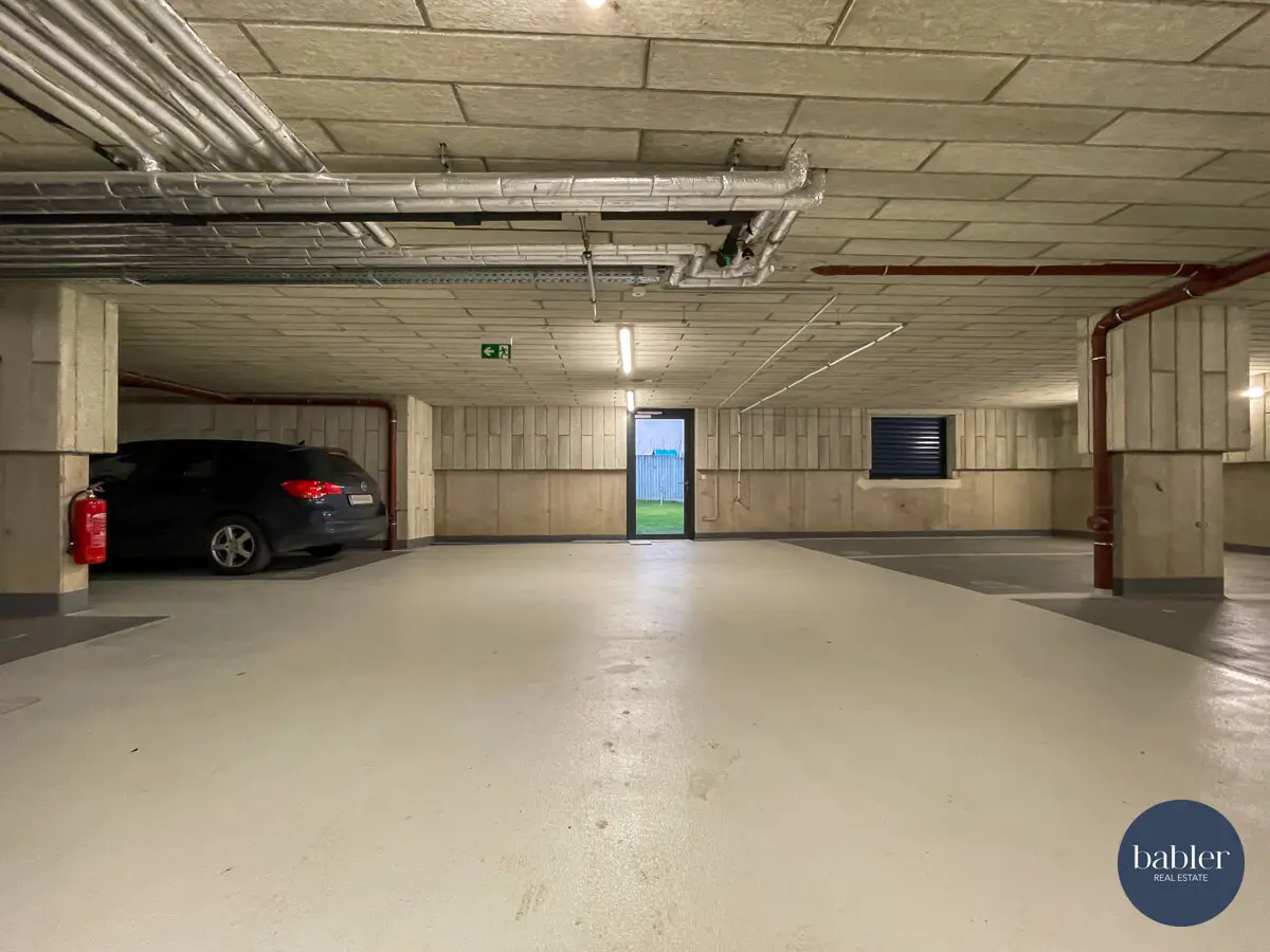 New build garage parking near Badner Bahn Anlegerwohnung
