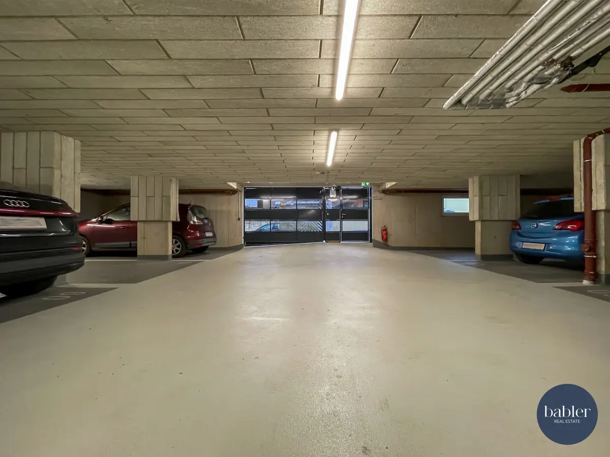 New build garage parking near Badner Bahn Anlegerwohnung