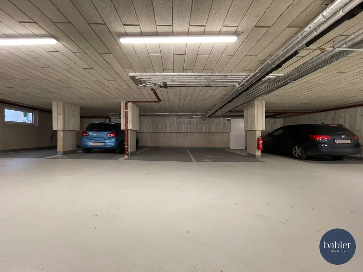 New build garage parking near Badner Bahn Anlegerwohnung