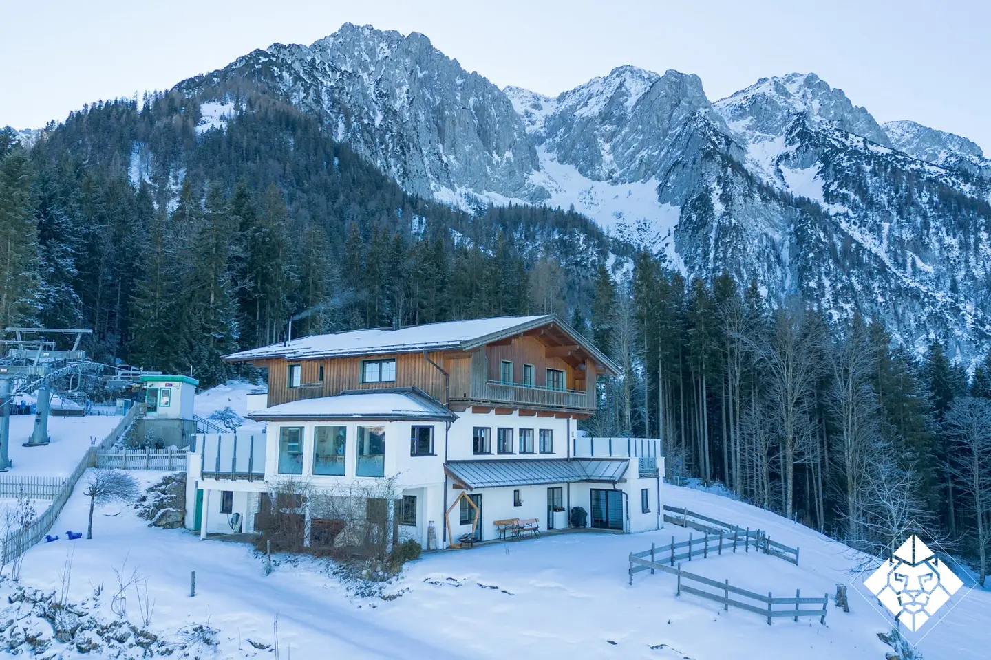 Berghof an der Bergstation Zahmer Kaiser – Gastronomie &amp; Beherbergung in Alleinlage
