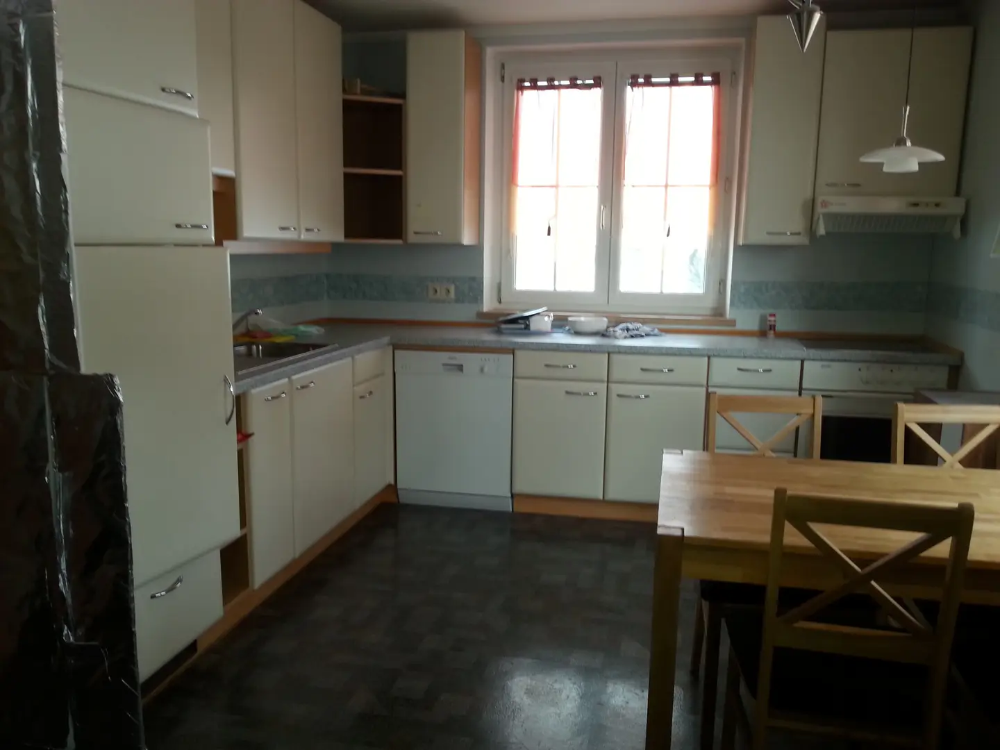 Quiet apartment with balcony and parking space