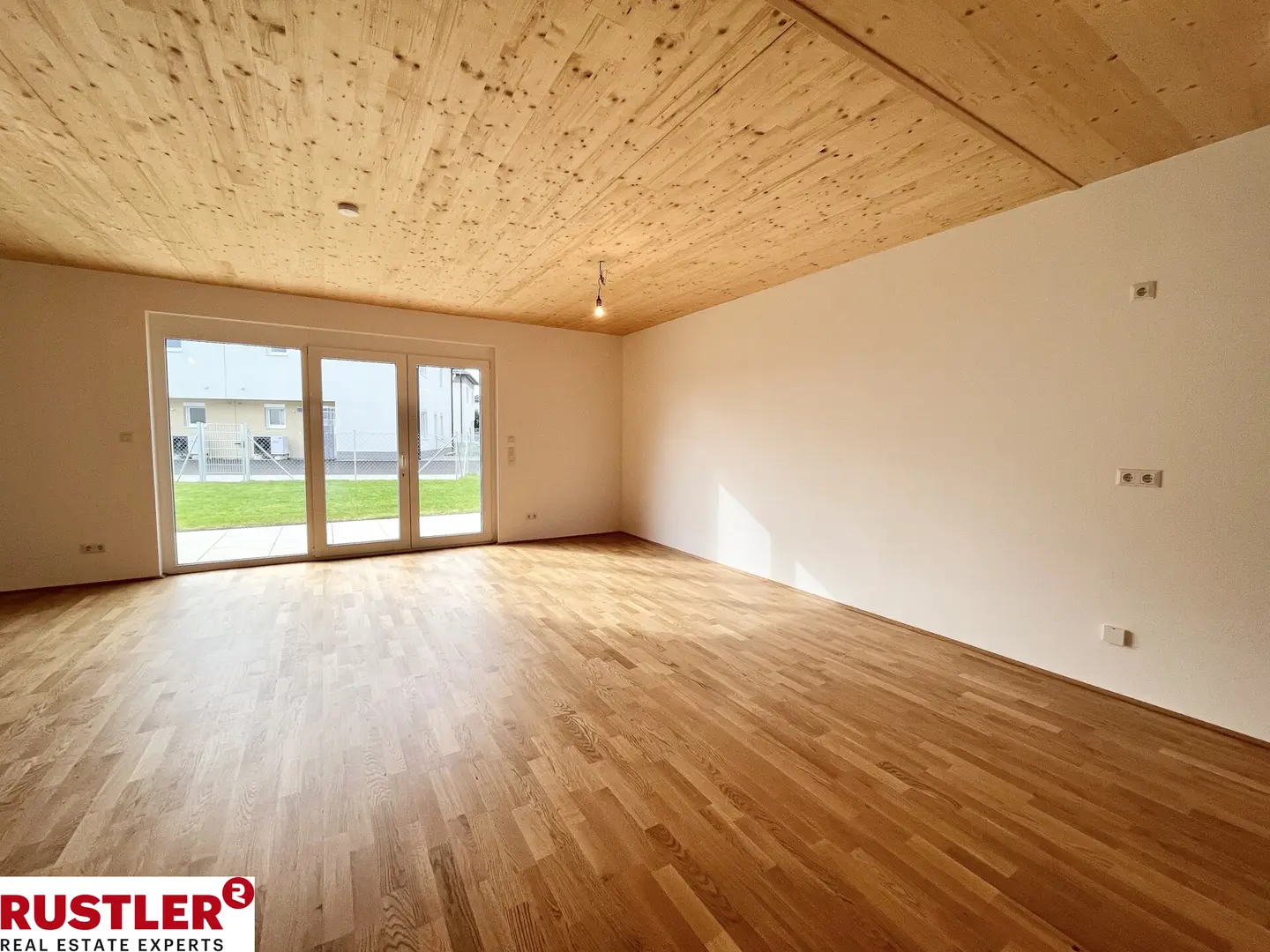 Energy efficient apartment with private garden