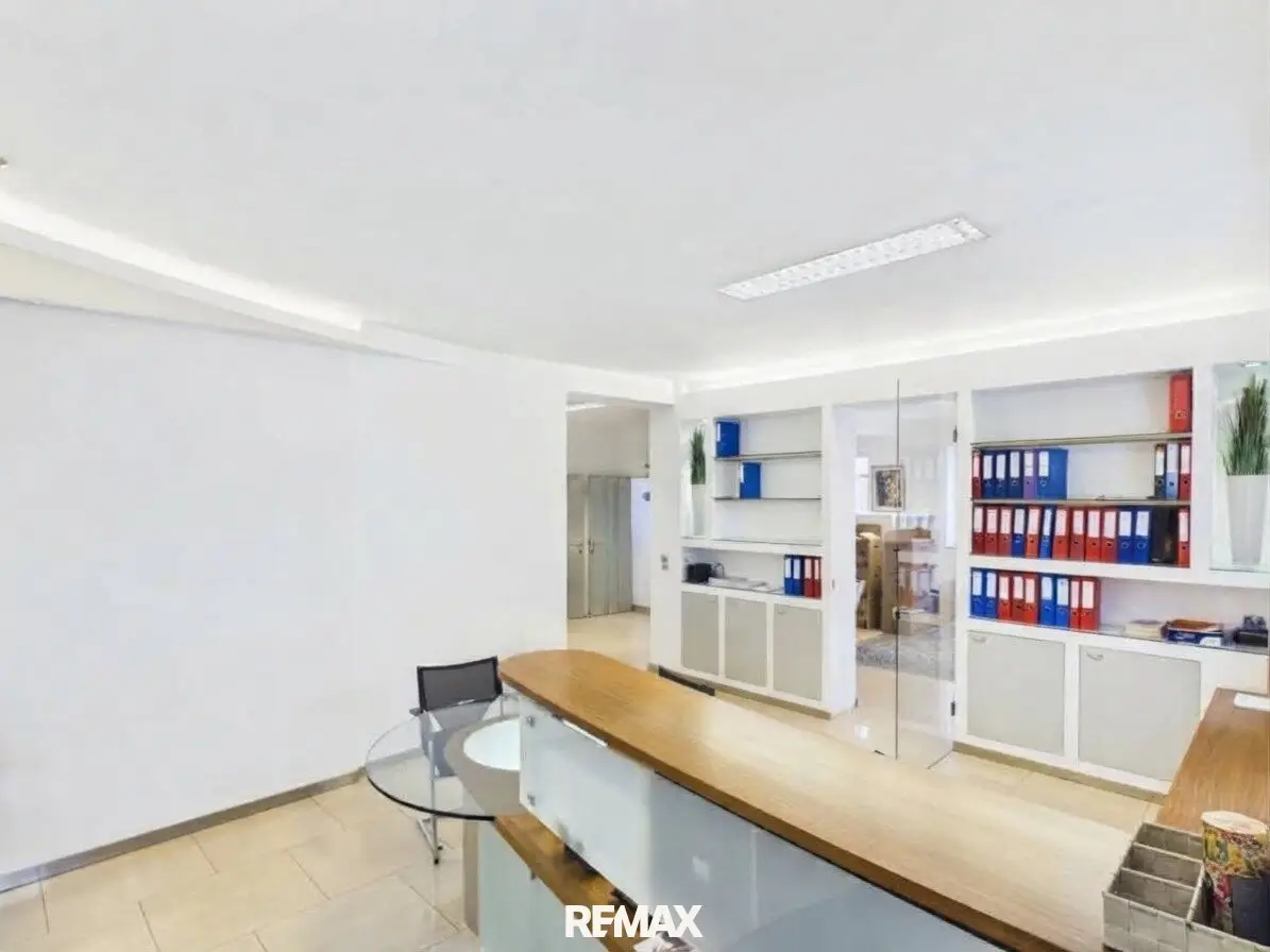 Moderne Büro- oder Praxisfläche mit ca. 181 m² im Erdgeschoss – Zieglergasse / 1070 Wien