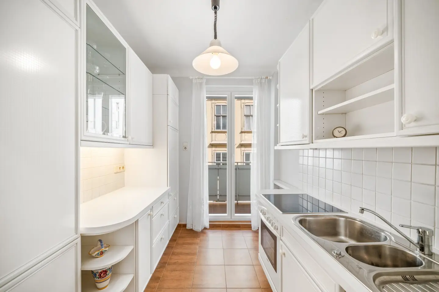 Inviting city apartment with balcony in the heart of the city