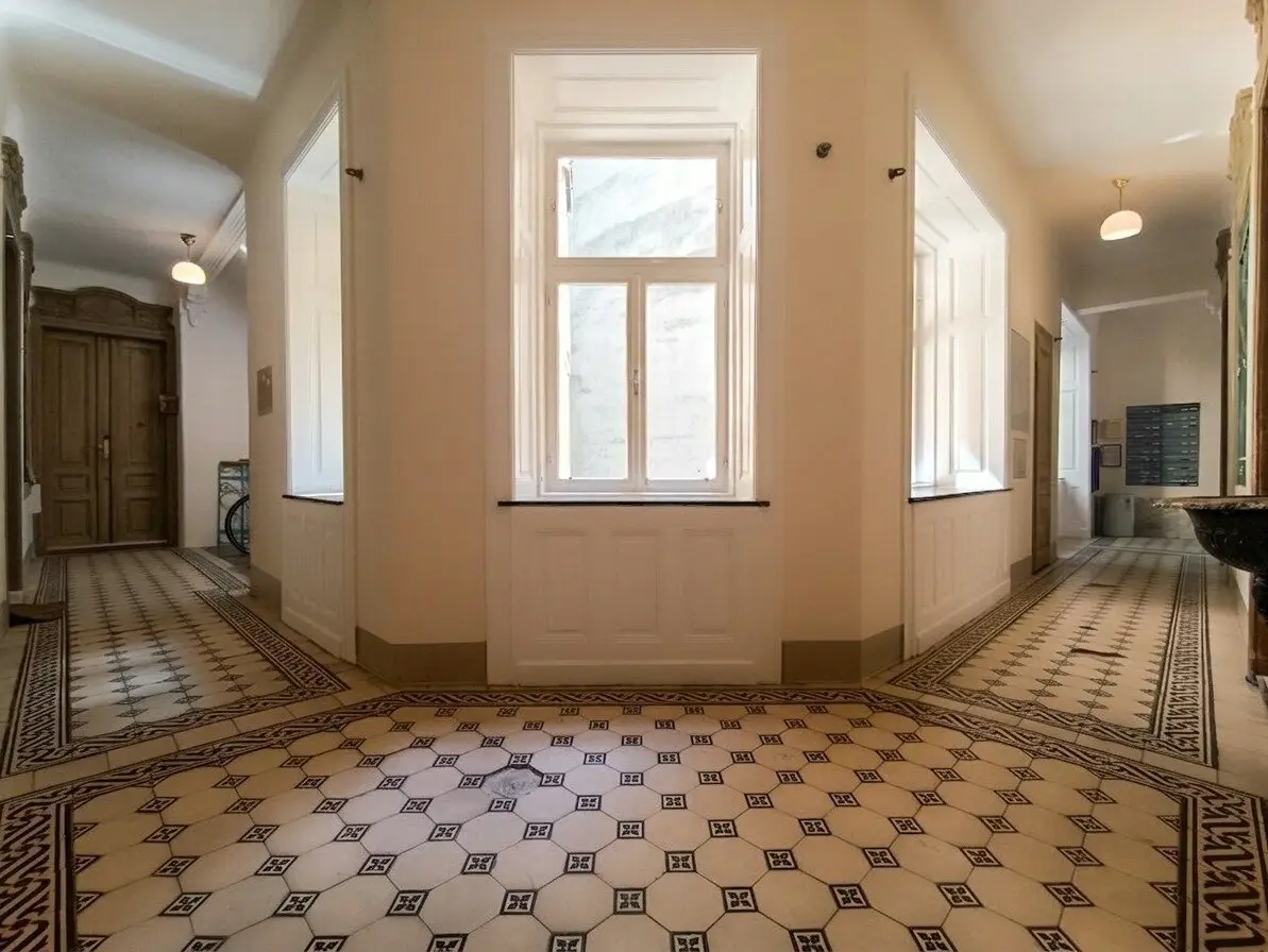 Aus 2 mach 1 – Mehr Platz, mehr Möglichkeiten, mehr Altbau! Rund 87 m² im 2. Stock!